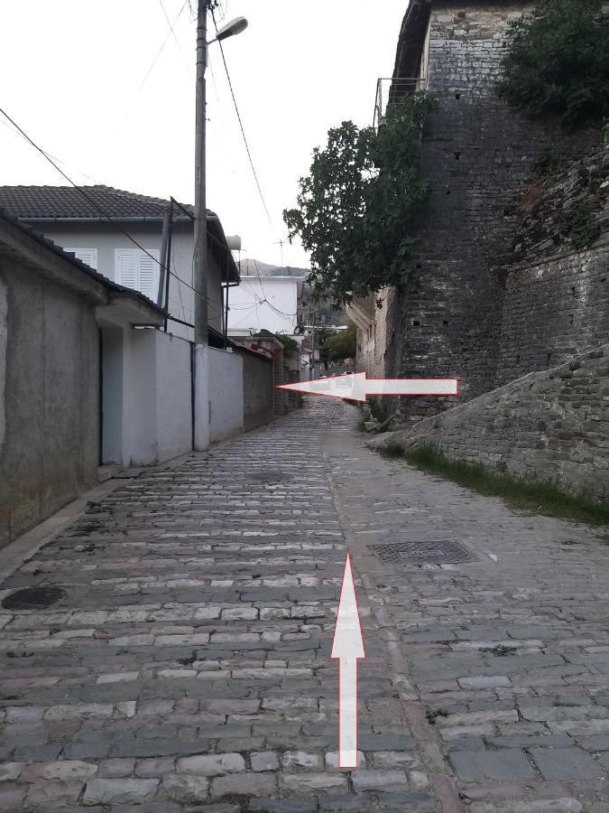 Gjirokastër Guest House Garden מראה חיצוני תמונה
